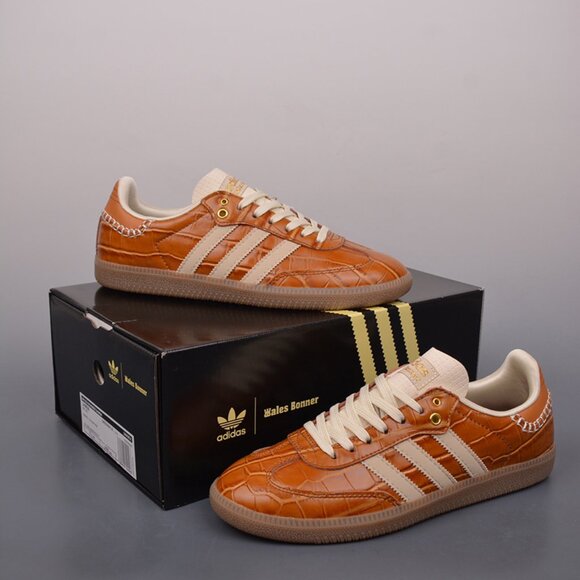 Adidas Samba Brown Sneaker - Picture 1 of 9